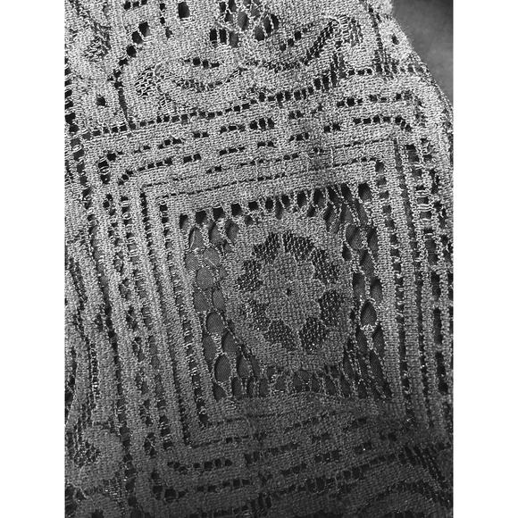 C Luce Black Sleeveless Lace Overlay V Neck Mini Dress - Picture 10 of 12